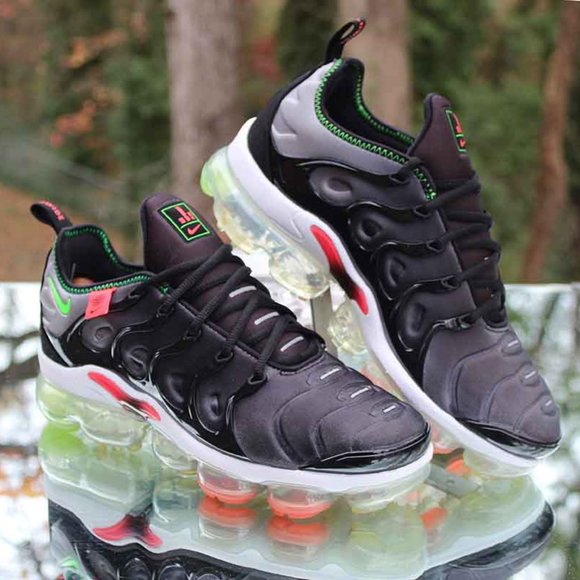 Nike Air VaporMax Plus Worldwide Pack Men’s Size 8 - Picture 4 of 12